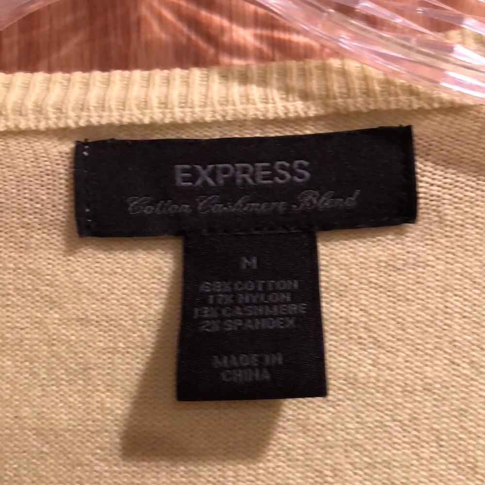 Express Cashmere Cardigan - Picture 2 of 4